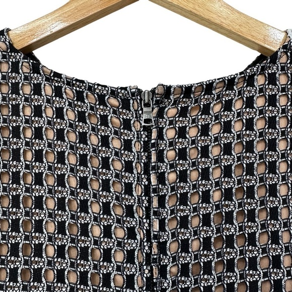 BCBGMaxAzria Kaleigh Top Black White Peplum Asymmetrical, Small - Picture 7 of 11